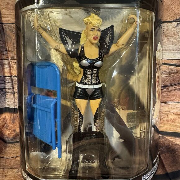 Luna Vachon WWE Classic Superstars S 13 Jakks Pacific Wrestling Action Figure - Picture 2 of 7